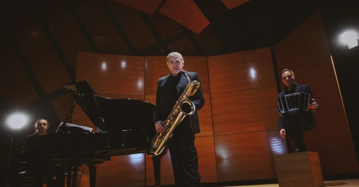 JAVIER GIROTTO