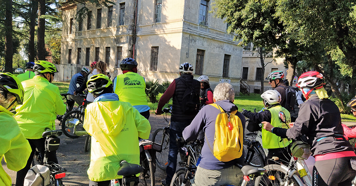 DUE RUOTE NEL XIV. Tra parchi, film, ciclabili e complessi ospedalieri