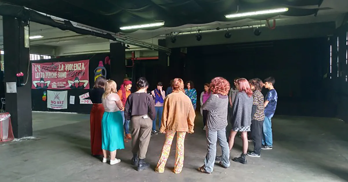 Memorie da sottopelle. Laboratorio di coreo/grafie decoloniali