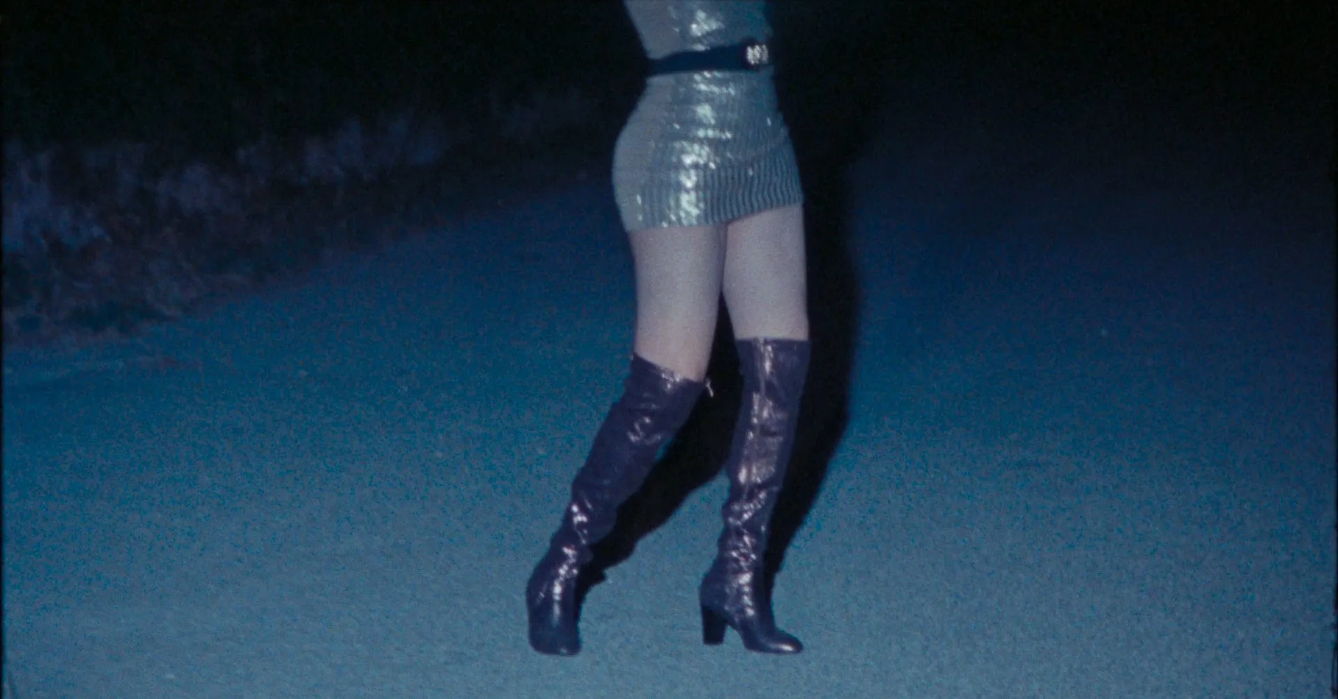 CORPI NELLO SPAZIO PUBBLICO: MARGINALITÀ E DESIDERIO