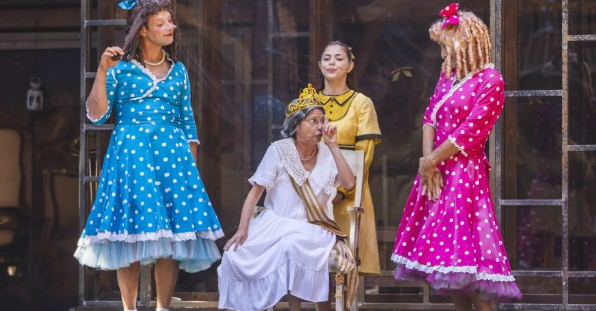 Nonna Lia(R) e le sue tre nipoti