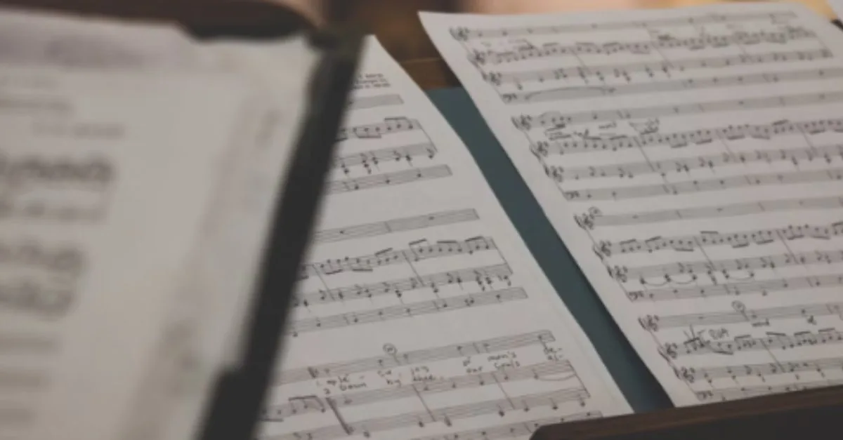 DAI POP SONGS AI WALZER DI STRAUSS DAI POP SONGS AI WALZER DI STRAUSS