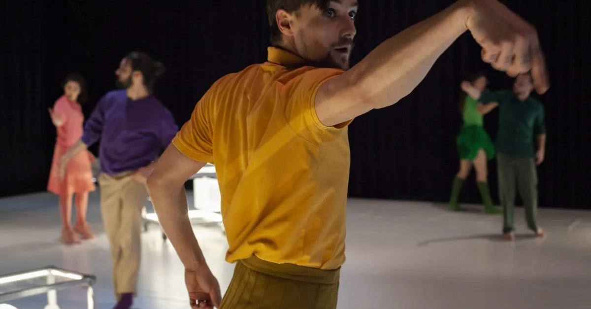 Ann Van den Broek/WArd/waRD – “Joy Enjoy Joy”