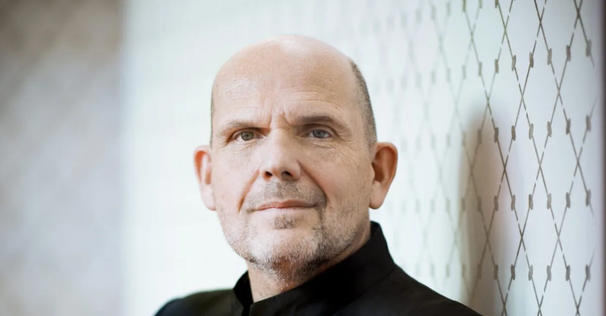 Hong Kong Philharmonic Orchestra | Jaap van Zweden Hong Kong Philharmonic Orchestra | Jaap van Zweden