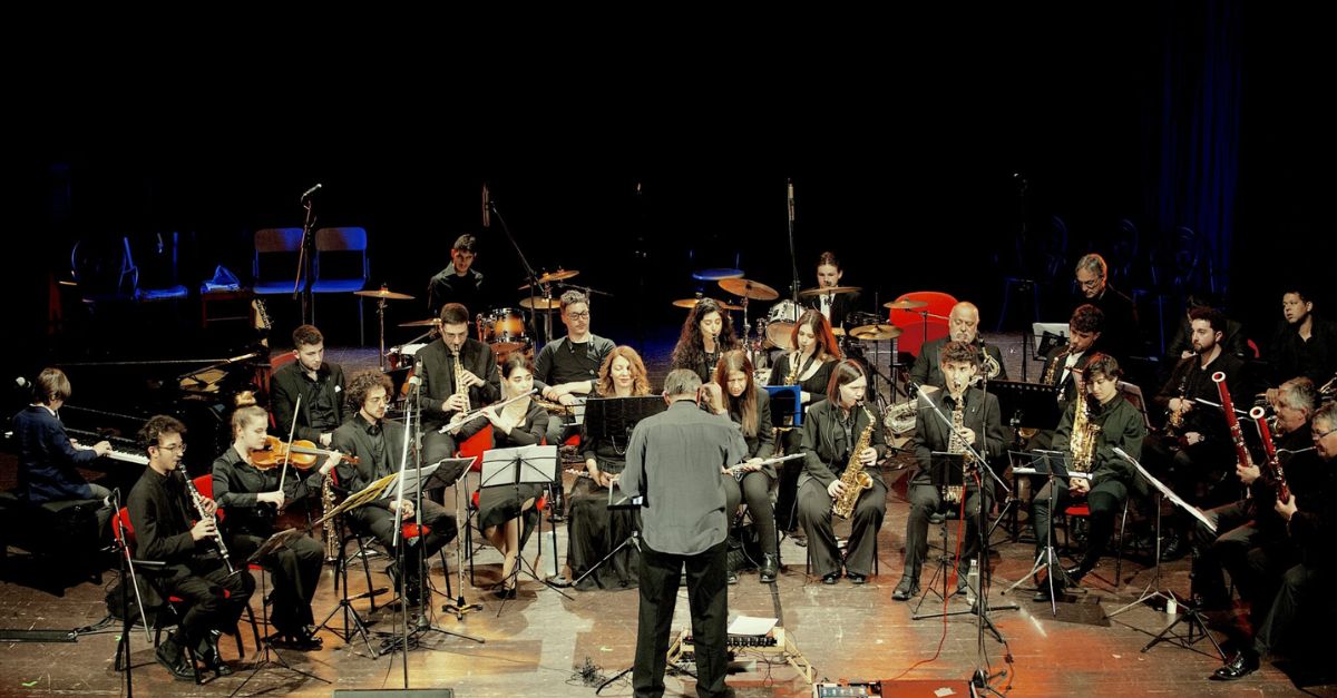 Bio – Blind International Orchestra