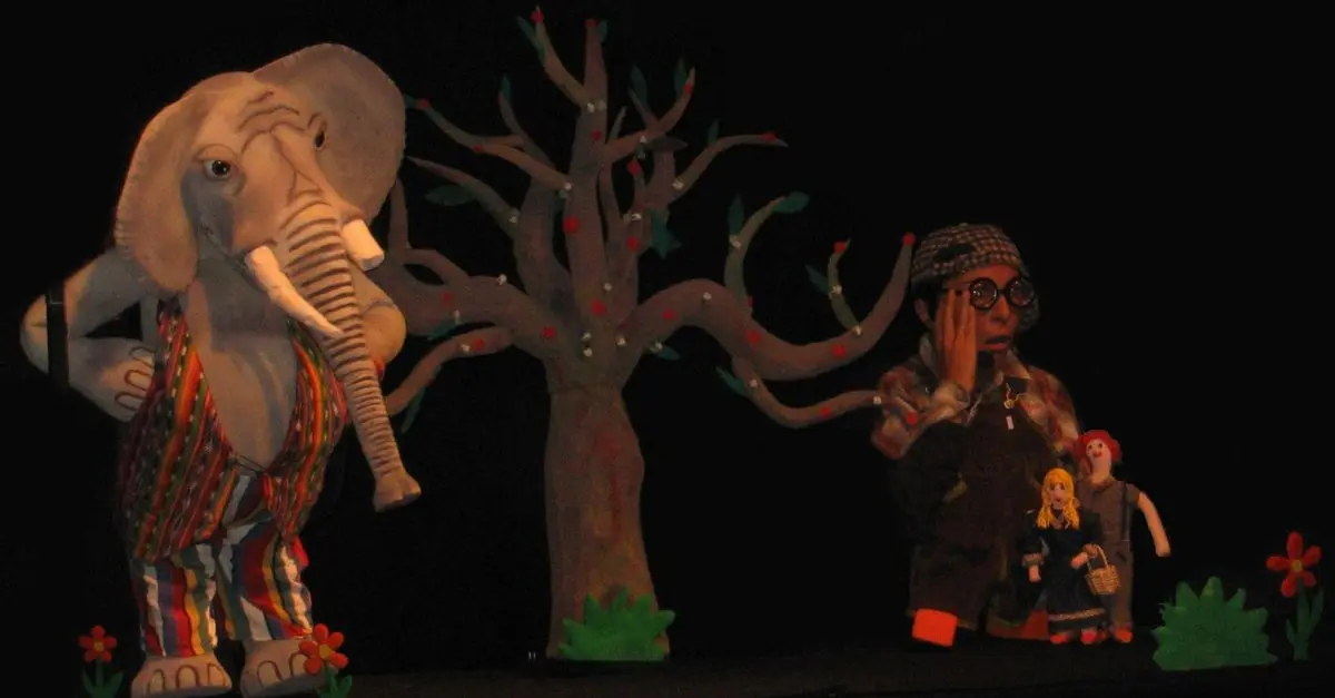 L’ELEFANTE SMEMORATO E LA PAPERA FICCANASO