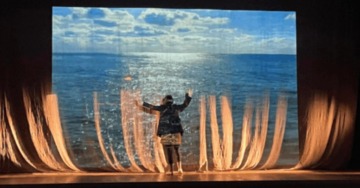 GIANNA CHE VIVE IN UNA BOLLA