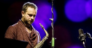 Simone Alessandrini & 9PM. “Sax & String Quartet”