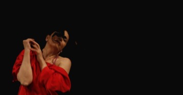 Miss Lala al Circo Fernando / In a room